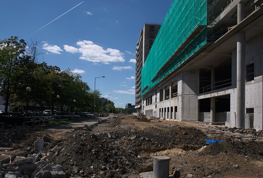 Początek Arkad Wrocławskich - budowa na przestrzeni lat 2005-2007